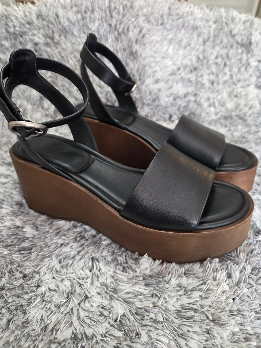 Vince Black Leather Wedge Sandals - Black - Picture 3 of 5